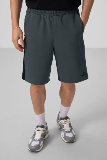 Haki Yüzeyi Dokulu Oversize Erkek Şort - 81288 - TOMMYLIFE (1)