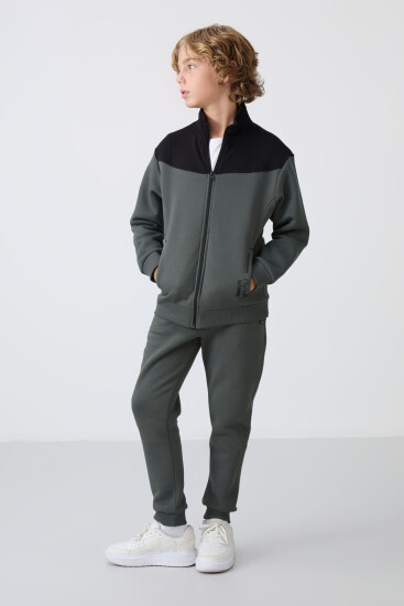 Haki Pamuklu Kalın İçi Tüylü Yumuşak Dokulu Standart Fit Nakışlı Erkek Çocuk Eşofman Takım - 11240 - TOMMYLIFE (1)