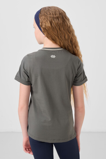 Haki Pamuklu O Yaka Standart Fit Basic Kız Çocuk T-Shirt - 75177 - Thumbnail