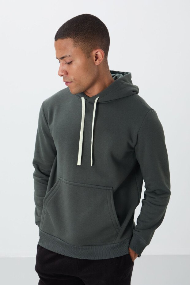Haki Pamuklu Kalın İçi Tüylü Yumuşak Dokulu Comfort Fit Nakışlı Erkek Sweatshirt - 88419 - 4