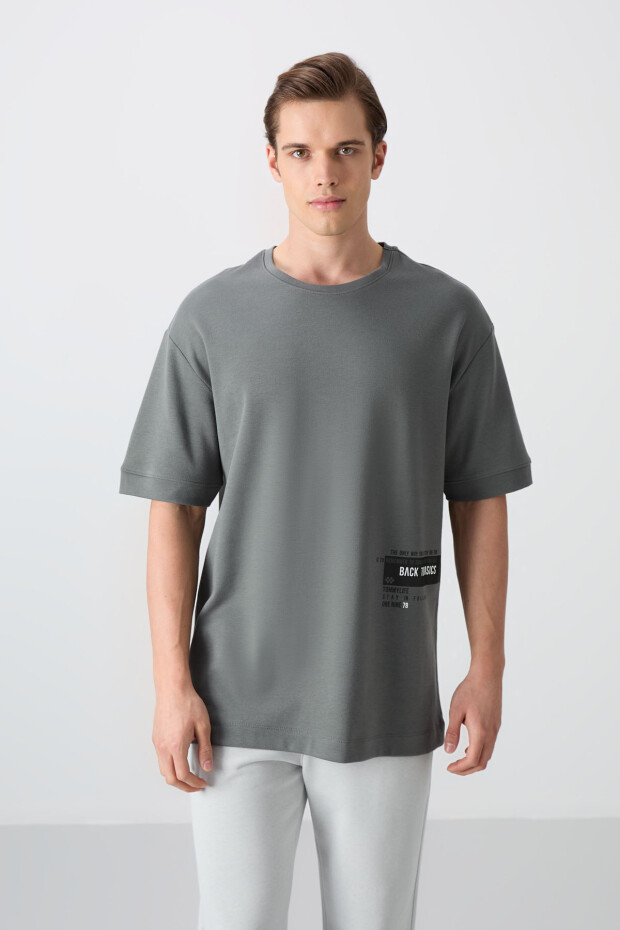 Haki Pamuklu Kalın Yumuşak Dokulu Oversize Fit Baskılı Erkek T-Shirt - 88322 - 4