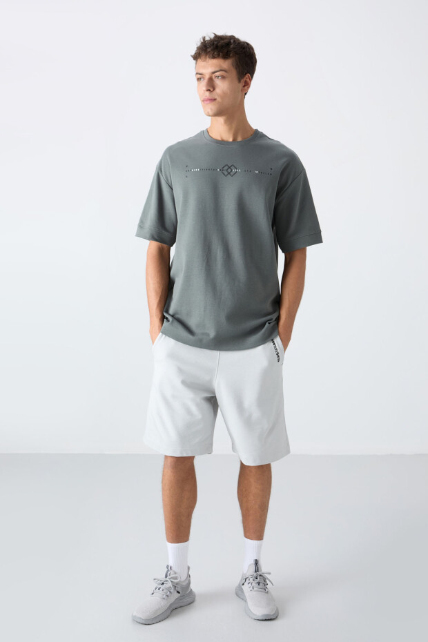 Haki Pamuklu Kalın Yumuşak Dokulu Oversize Fit Baskılı Erkek T-Shirt - 88323 - 2