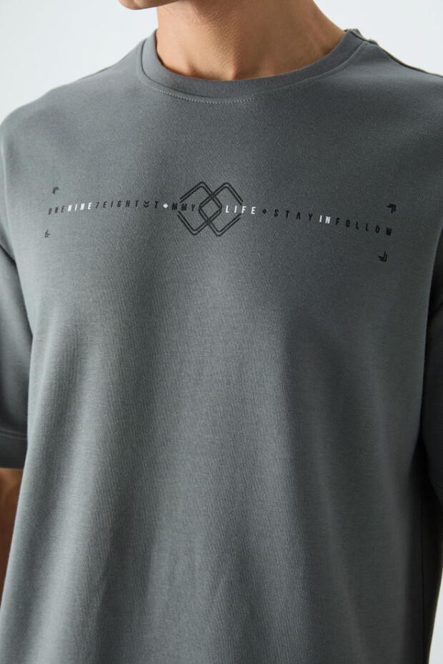 Haki Pamuklu Kalın Yumuşak Dokulu Oversize Fit Baskılı Erkek T-Shirt - 88323 - 3