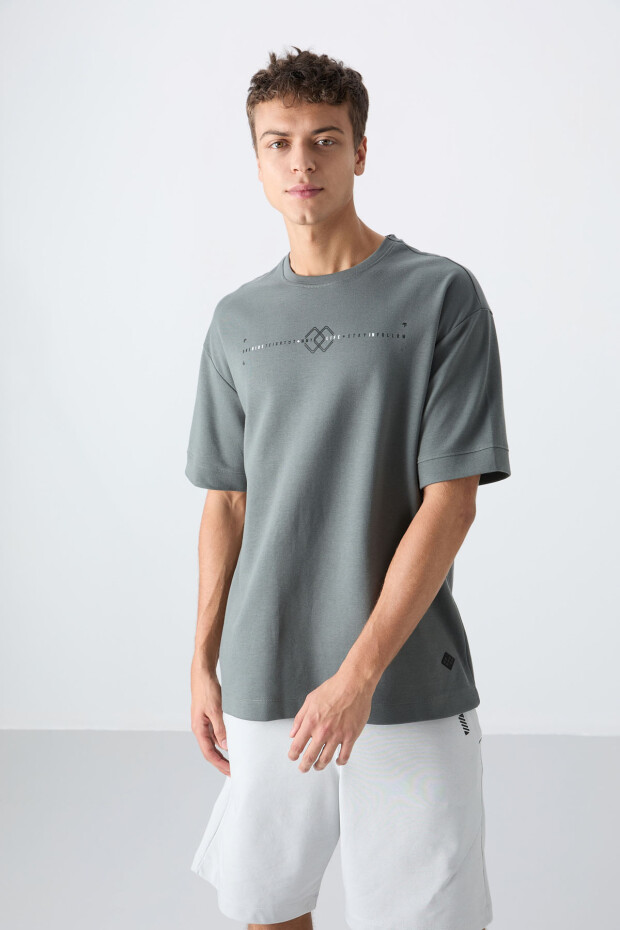 Haki Pamuklu Kalın Yumuşak Dokulu Oversize Fit Baskılı Erkek T-Shirt - 88323 - 4