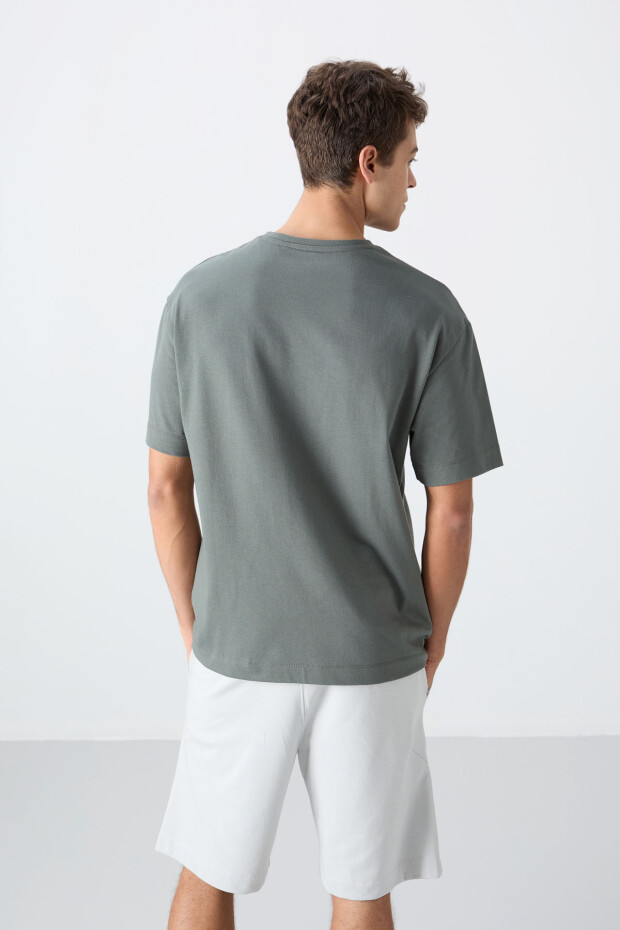 Haki Pamuklu Kalın Yumuşak Dokulu Oversize Fit Baskılı Erkek T-Shirt - 88328 - 5