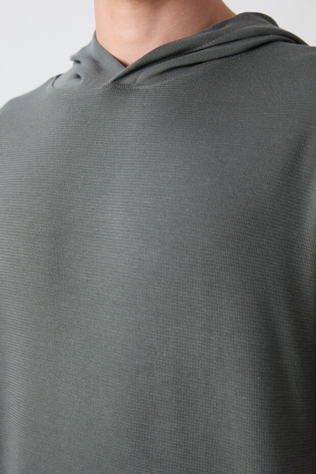 Haki Pamuklu Kalın Yüzeyi Dokulu Oversize Fit Basic Erkek T-Shirt - 88335 - 5