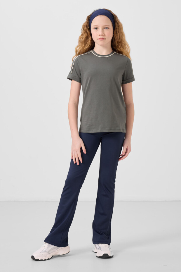 Haki Pamuklu O Yaka Standart Fit Basic Kız Çocuk T-Shirt - 75177 - 4
