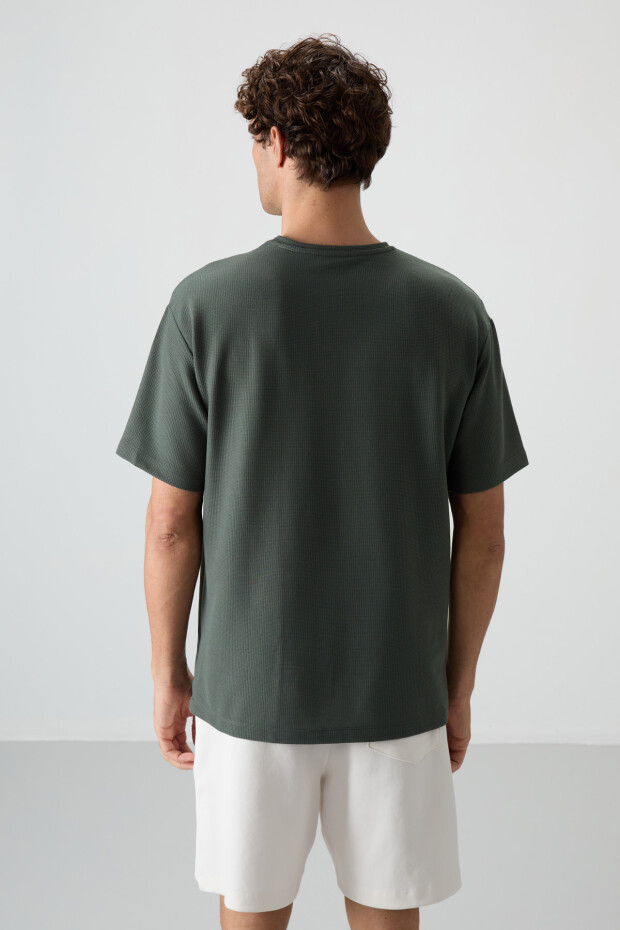 Haki Waffle İnterlok Yüzeyi Dokulu Oversize Fit Basic Erkek T-Shirt - 88380 - 6