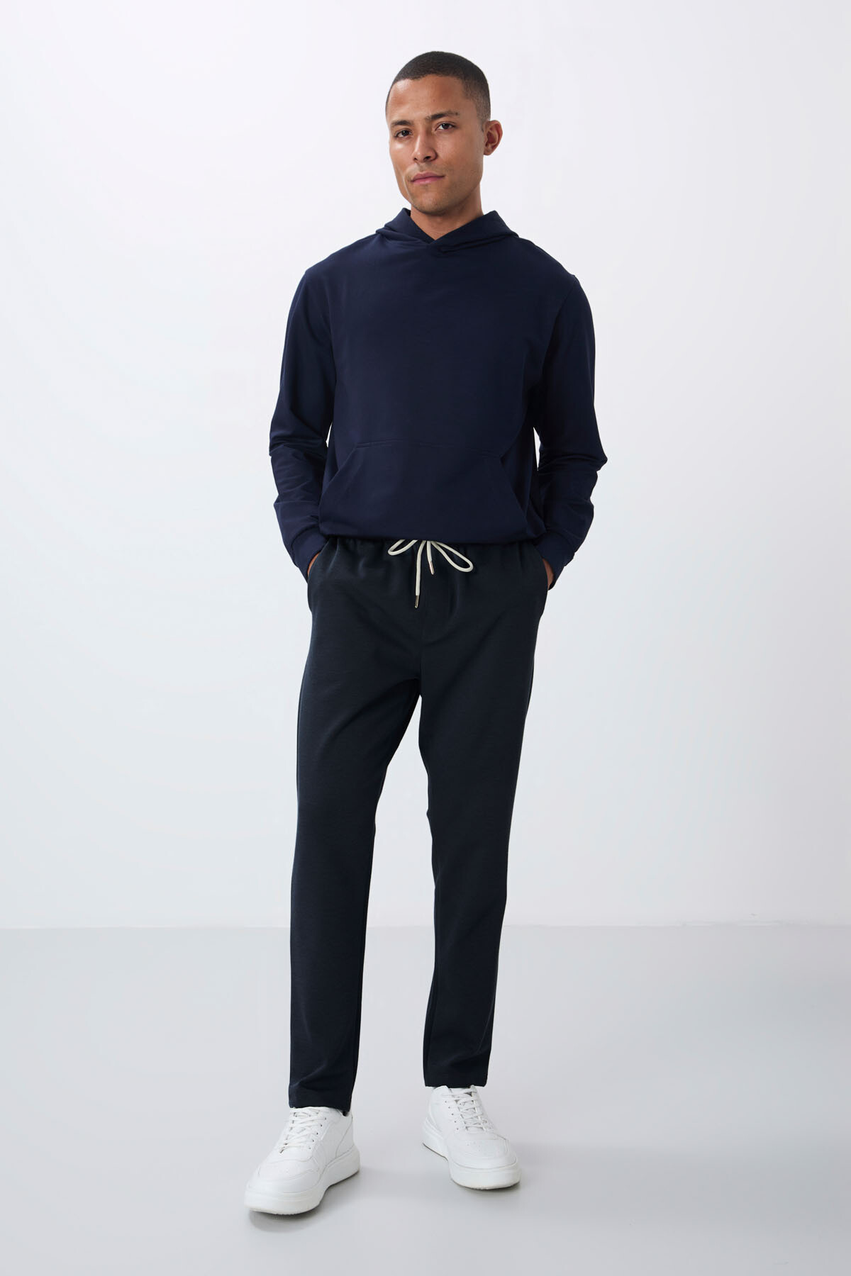 İndigo Yüzeyi Dokulu Standart Fit Erkek Eşofman Alt - 82155 - Air Jones