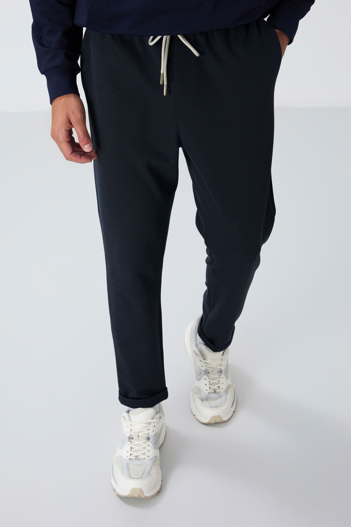 İndigo Yüzeyi Dokulu Standart Fit Erkek Eşofman Alt - 82154 - Air Jones