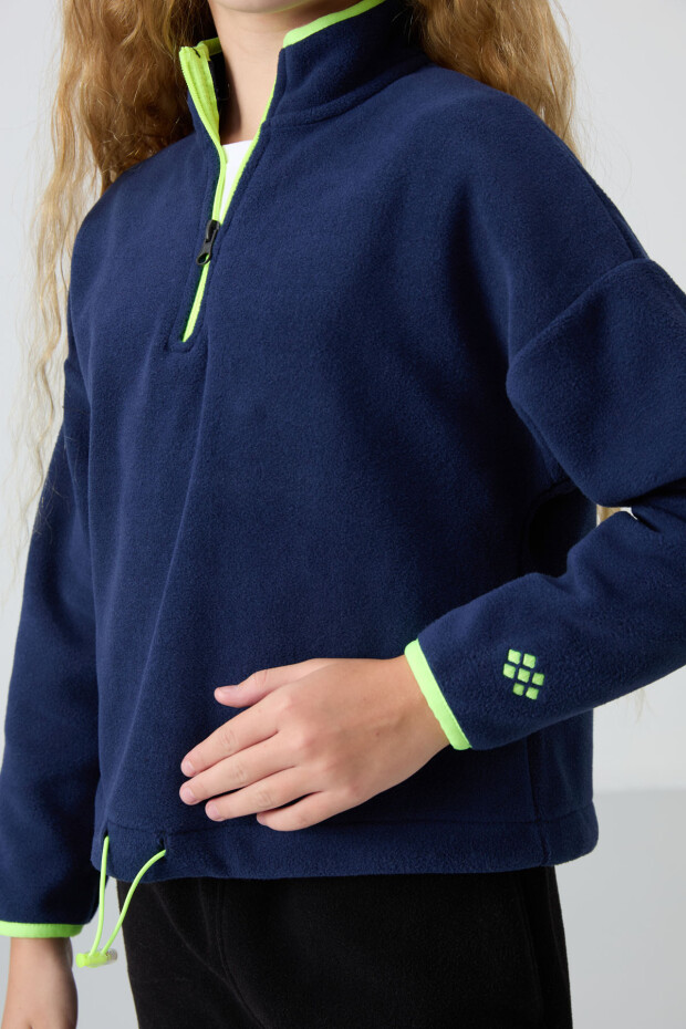İndigo Kalın Yumuşak Dokulu Standart Fit Nakışlı Polar Kız Çocuk Sweatshirt - 75151 - 3