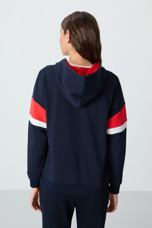 İndigo Kompakt Pamuklu Kalın Pürüzsüz Dokulu Kapüşonlu Standart Kalıp Kadın Sweatshirt - 97290 - 5