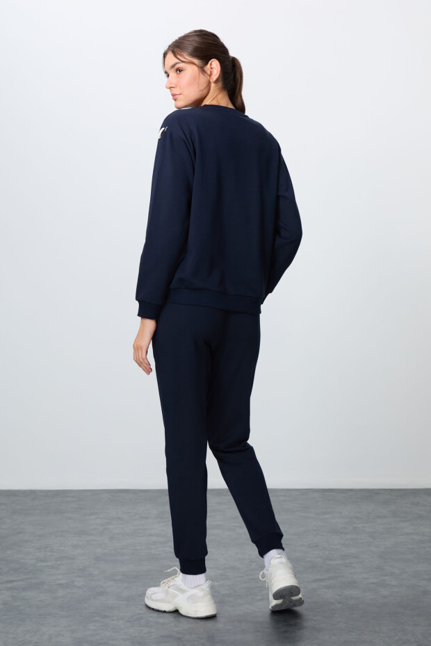 İndigo Kompakt Pamuklu Kalın Pürüzsüz Dokulu O Yaka Oversize Fit Kadın Eşofman Takım - 95341 - 7