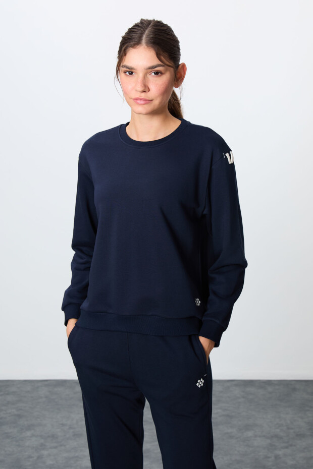 İndigo Kompakt Pamuklu Kalın Pürüzsüz Dokulu O Yaka Oversize Fit Kadın Eşofman Takım - 95341 - 2
