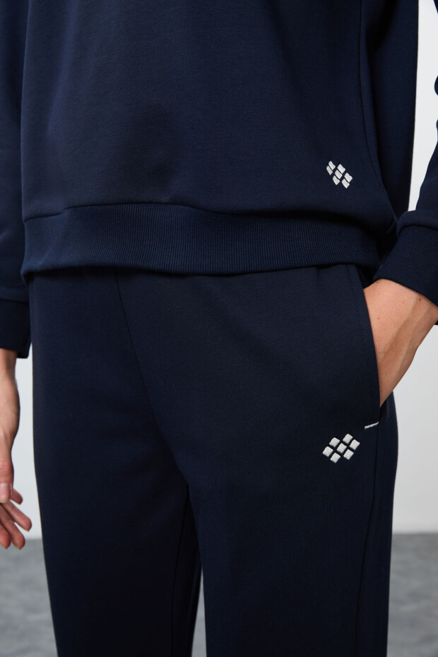 İndigo Kompakt Pamuklu Kalın Pürüzsüz Dokulu O Yaka Oversize Fit Kadın Eşofman Takım - 95341 - 6