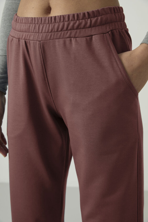 Kahverengi Yüksek Bel Cepli Rahat Form Klasik Paça Kadın Eşofman Alt - 94584 - 3