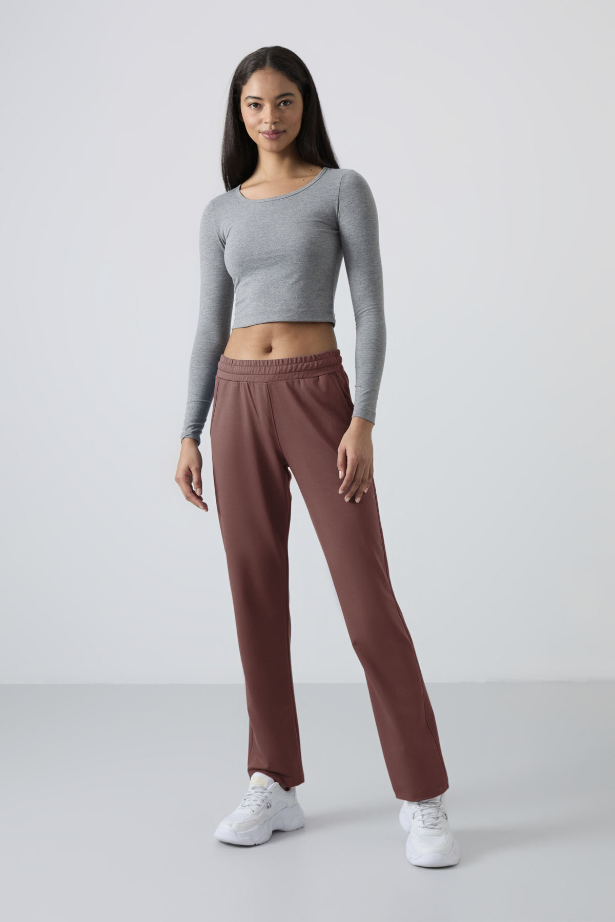 Kahverengi Yüksek Bel Cepli Rahat Form Klasik Paça Kadın Eşofman Alt - 94584 - TOMMYLIFE