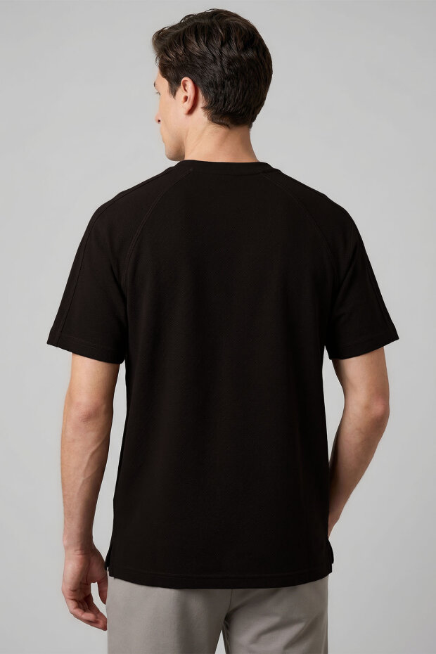 Kahverengi Rahat Form Esnek Nefes Alabilir Erkek T-Shirt - 88495 - 3