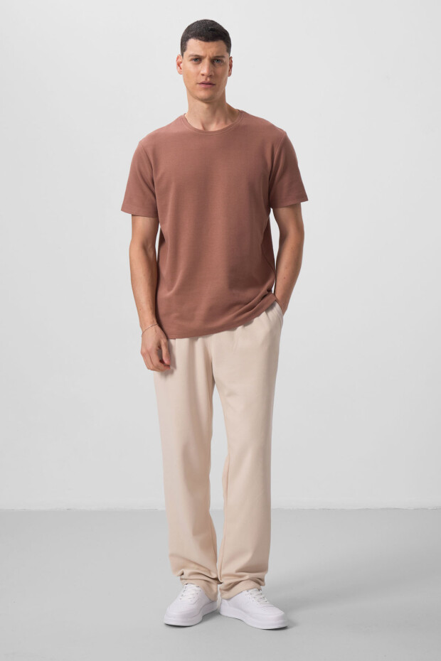 Kahverengi Yüzeyi Dokulu Rahat Form Basic Erkek T-Shirt - 88436 - 2