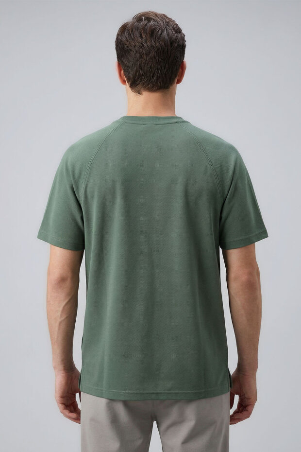 Açık Yeşil Rahat Form Esnek Nefes Alabilir Erkek T-Shirt - 88495 - 3