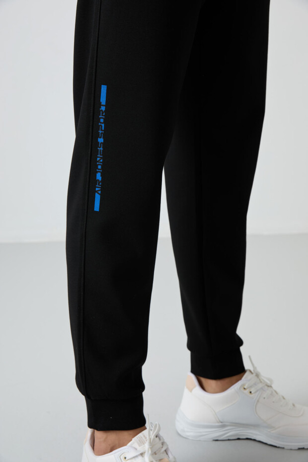Kar Melanj - Siyah Pamuklu Kalın Yumuşak Dokulu Comfort Fit Baskılı Erkek Eşofman Takım - 85239 - 5