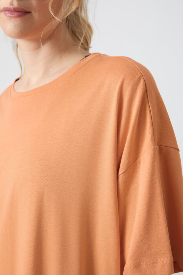 Kavun İçi Penye Modal Yumuşak Tuşeli Oversize Fit Basic Kadın T-Shirt- 97285 - 4