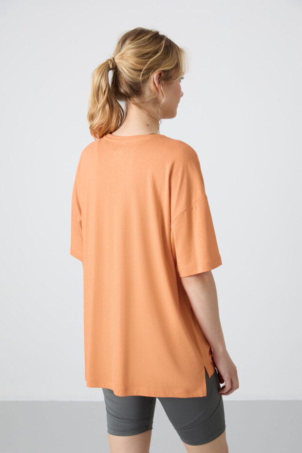 Kavun İçi Penye Modal Yumuşak Tuşeli Oversize Fit Basic Kadın T-Shirt- 97285 - 5
