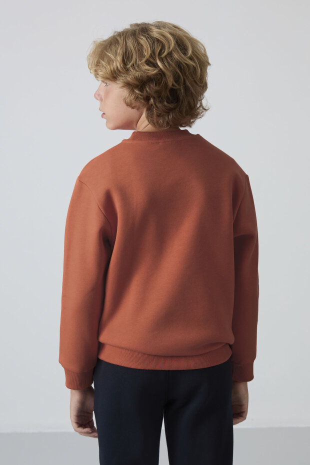 Kiremit Pamuklu Kalın İçi Tüylü Yumuşak Dokulu Standart Fit Nakışlı Erkek Çocuk Sweatshirt - 11232 - 5
