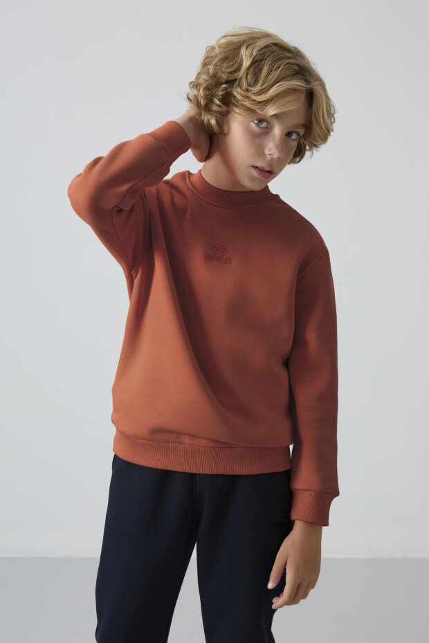Kiremit Pamuklu Kalın İçi Tüylü Yumuşak Dokulu Standart Fit Nakışlı Erkek Çocuk Sweatshirt - 11232 - 1