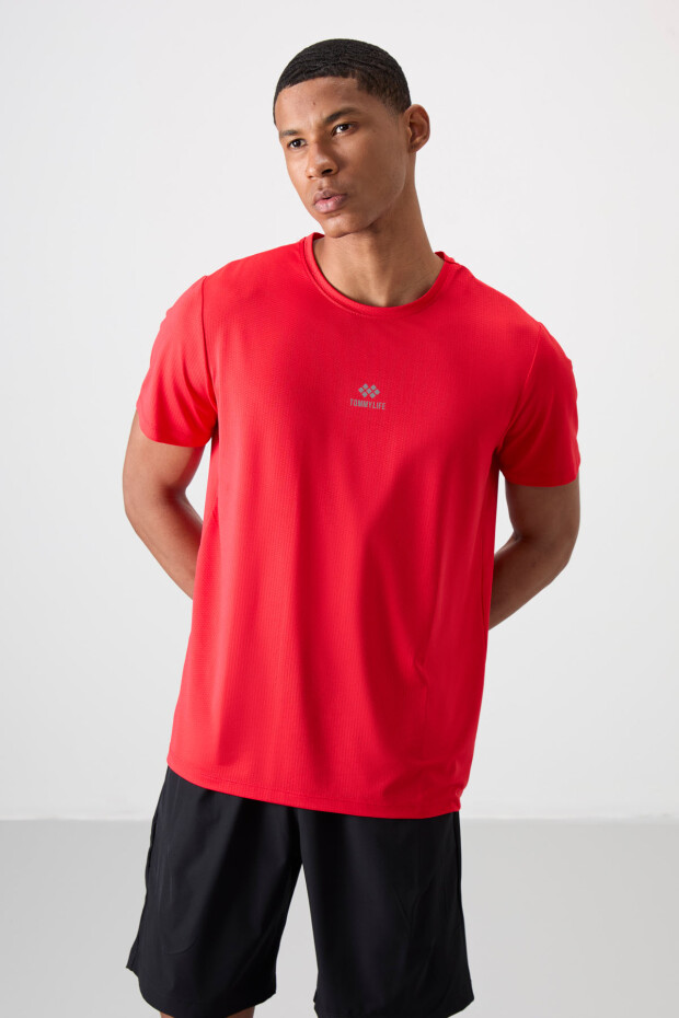 Kırmızı Nefes Alan Dokulu İnce Esnek Standart Fit Erkek Performans T-Shirt - 88387 - 4