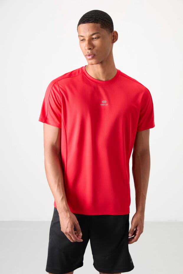Kırmızı Nefes Alan Dokulu İnce Esnek Standart Fit Erkek Performans T-Shirt - 88390 - 4