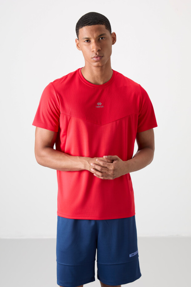 Kırmızı Nefes Alan Dokulu İnce Esnek Standart Fit Erkek Performans T-Shirt - 88391 - 1