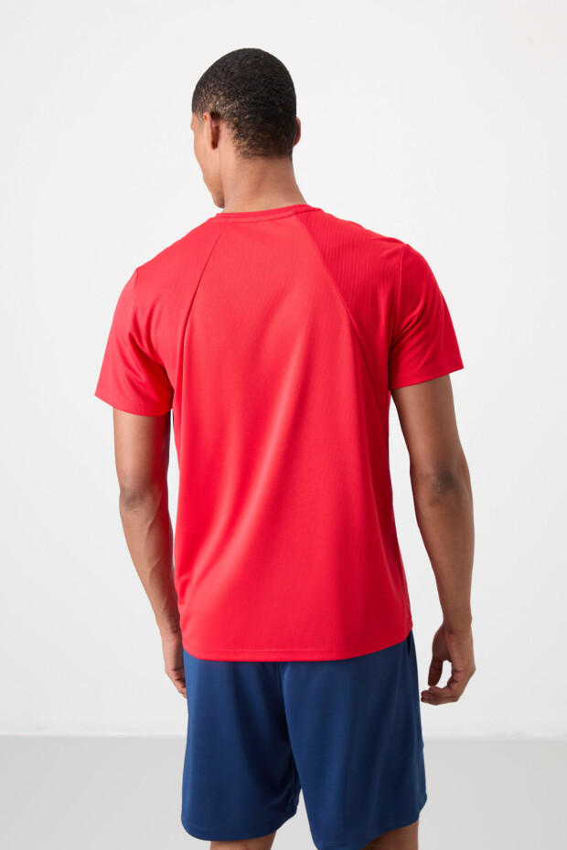 Kırmızı Nefes Alan Dokulu İnce Esnek Standart Fit Erkek Performans T-Shirt - 88391 - 5