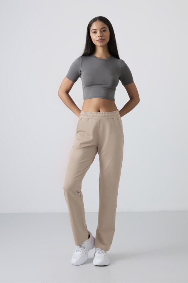 Koyu Bej Yüksek Bel Cepli Rahat Form Klasik Paça Kadın Eşofman Alt - 94584 - 1