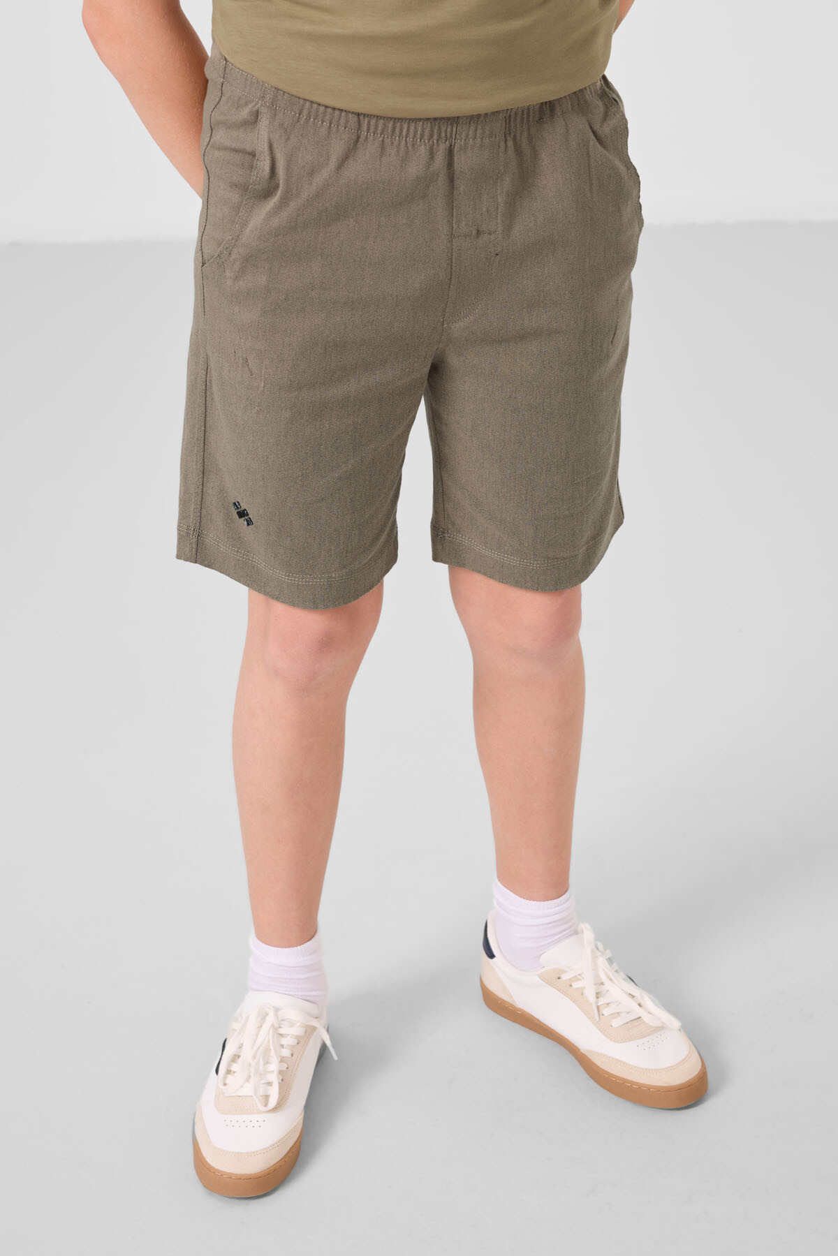 Koyu Bej-Camel Pamuklu Oversize Fit Dokuma Hafif Esnek Chino Erkek Çocuk Şort Takım - 11277 - TOMMYLIFE (1)