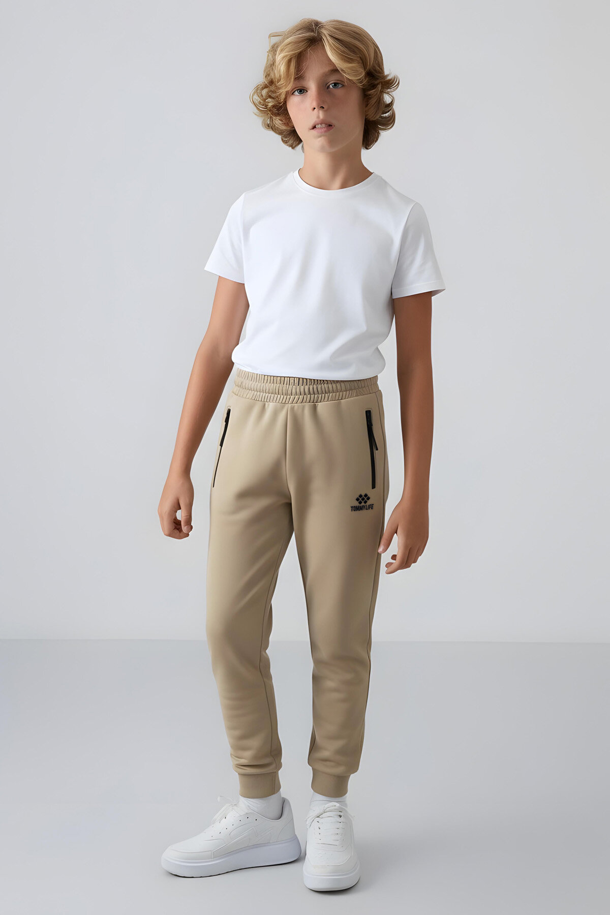 Koyu Bej Fermuarlı Standart Fit İnce Erkek Çocuk Eşofman Alt - 64042 - TOMMYLIFE (1)