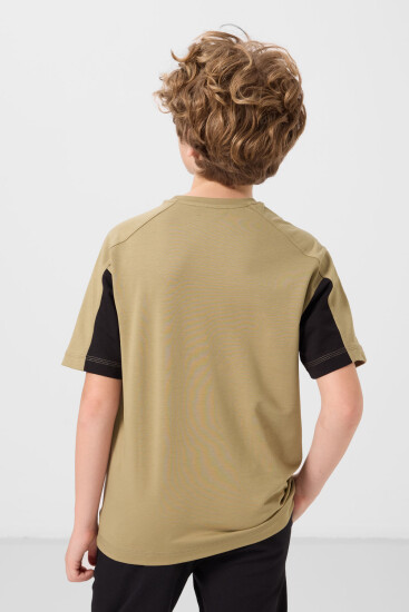 Koyu Bej Pamuklu Yumuşak Dokulu Oversize Fit Baskılı Erkek Çocuk T-Shirt - 11290 - Thumbnail