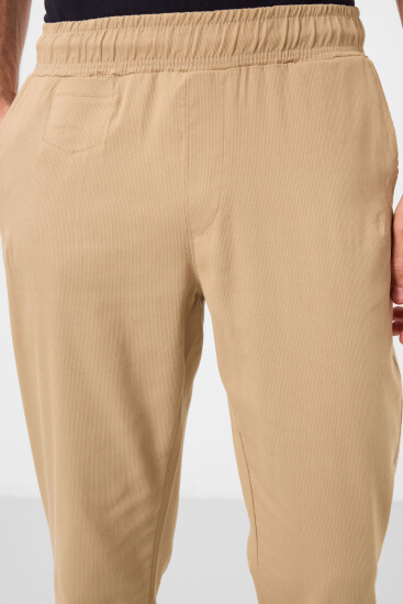 Koyu Bej Standart Fit Dokuma Hafif Esnek Chino Erkek Pantolon - 82177 - Thumbnail
