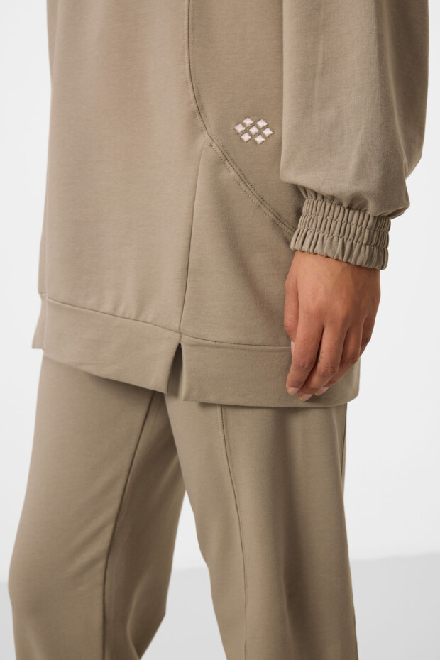 Koyu Bej O Yaka Basic Oversize Kadın Eşofman Tunik Takım - 95347 - 4