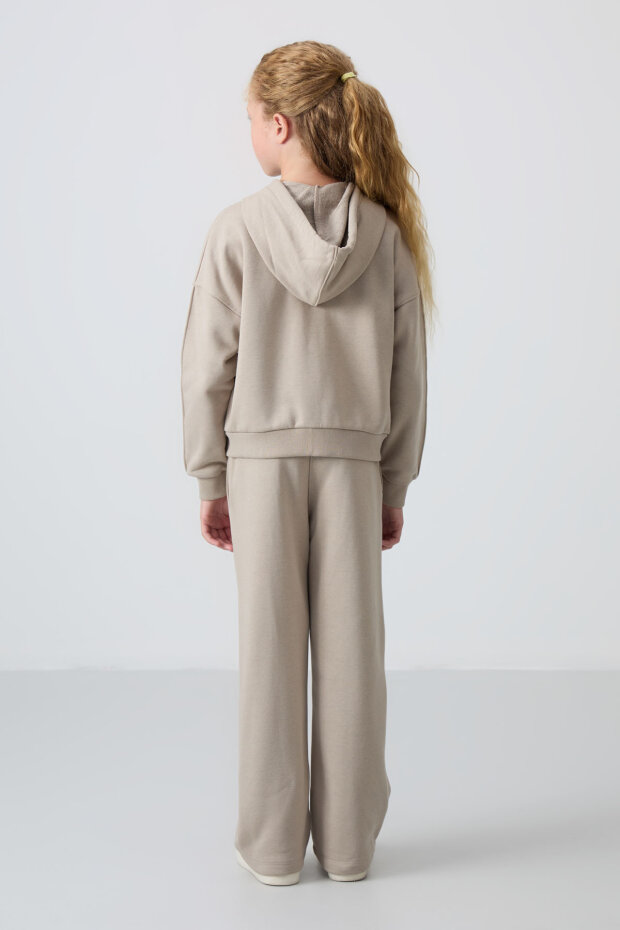 Koyu Bej Pamuklu İçi Tüylü Yumuşak Dokulu Standart Fit Nakışlı Kız Çocuk Eşofman Takım - 75161 - 6