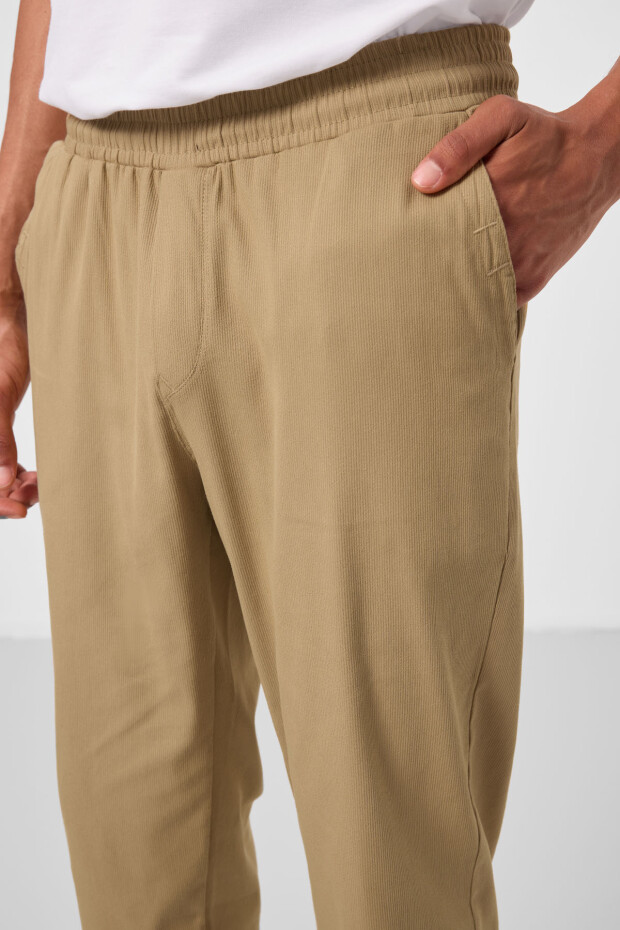 Koyu Bej Standart Fit Dokuma Hafif Esnek Chino Erkek Pantolon - 82176 - 3