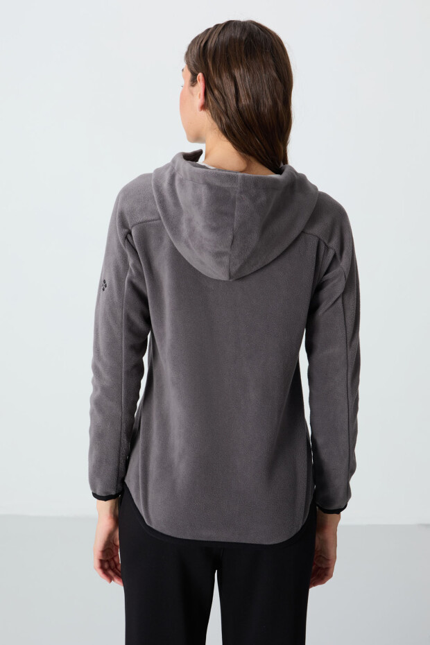 Koyu Gri Kalın Yumuşak Dokulu Kapüşonlu Standart Fit Nakışlı Polar Kadın Sweatshirt -97287 - 6