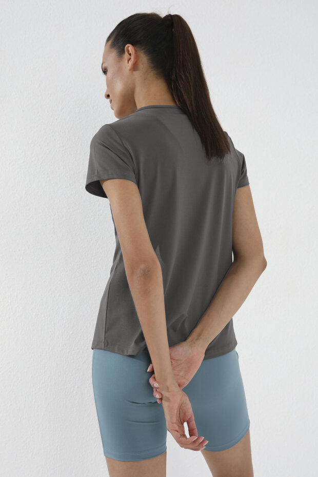 Koyu Gri Basic Kısa Kol Standart Kalıp O Yaka Kadın T-Shirt - 97144 - 6