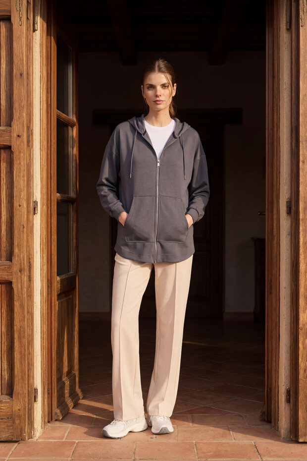 Koyu Gri Yumuşak Dokulu Kapüşonlu Oversize Kadın Tunik Sweatshirt - 97302 - 1