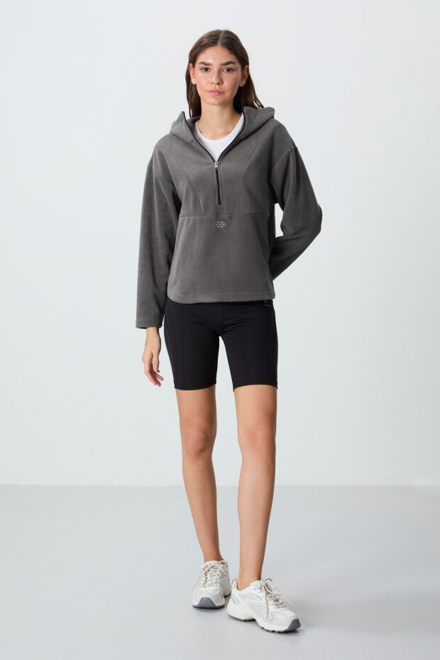 Koyu Gri Kalın Yumuşak Dokulu Kapüşonlu Standart Kalıp Nakışlı Polar Kadın Sweatshirt -97286 - 2