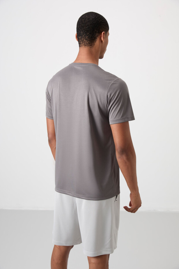 Koyu Gri Nefes Alan Dokulu İnce Esnek Standart Fit Erkek Performans T-Shirt - 88385 - 5