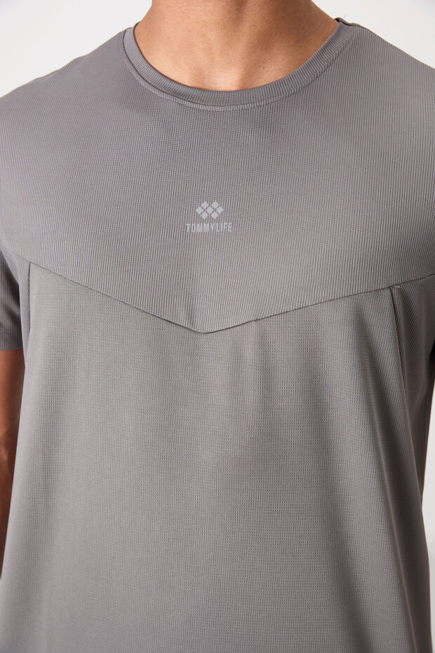 Koyu Gri Nefes Alan Dokulu İnce Esnek Standart Fit Erkek Performans T-Shirt - 88391 - 2