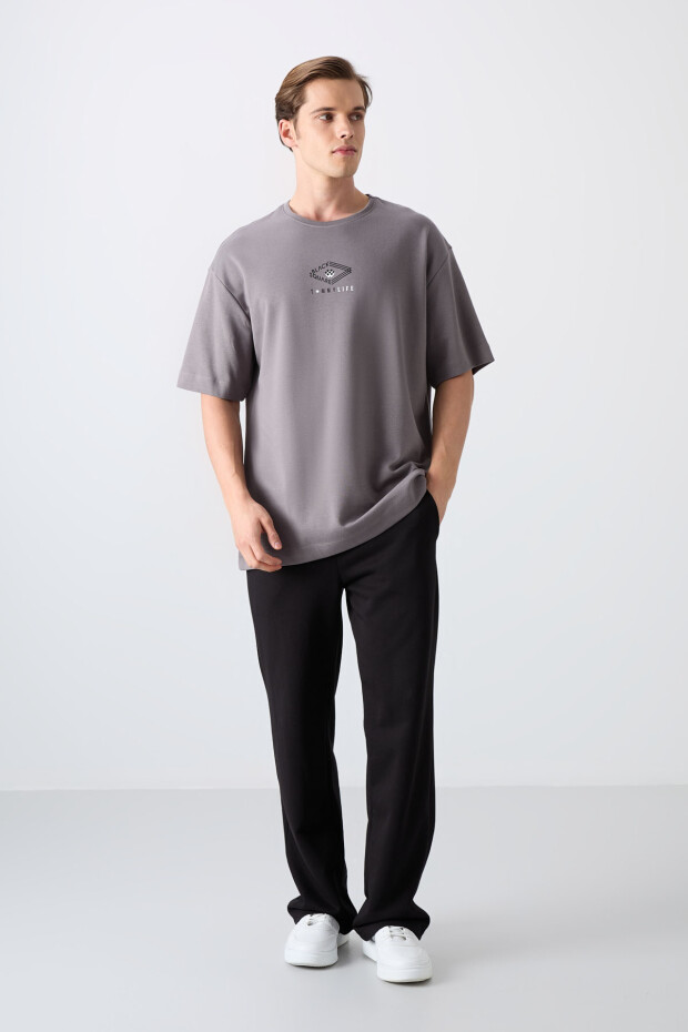 Koyu Gri Pamuklu Kalın Yumuşak Dokulu Oversize Fit Baskılı Erkek T-Shirt - 88325 - 2