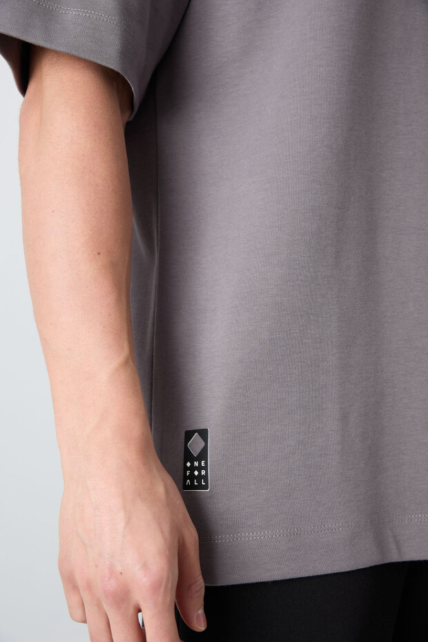 Koyu Gri Pamuklu Kalın Yumuşak Dokulu Oversize Fit Baskılı Erkek T-Shirt - 88325 - 5