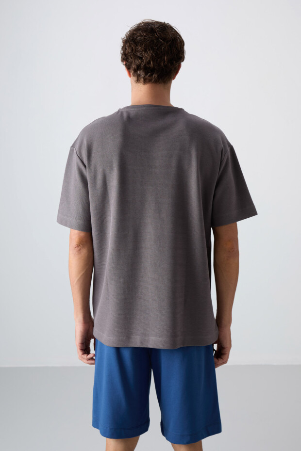 Koyu Gri Pamuklu Kalın Yüzeyi Dokulu Oversize Fit Basic Erkek T-Shirt - 88341 - 5